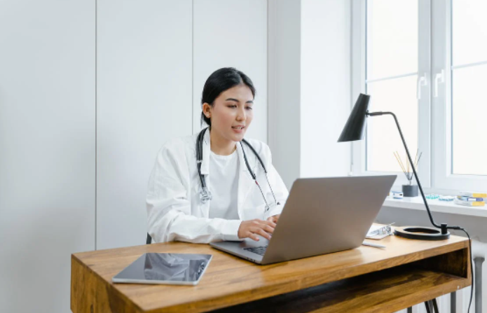 Pros and Cons of Health Websites