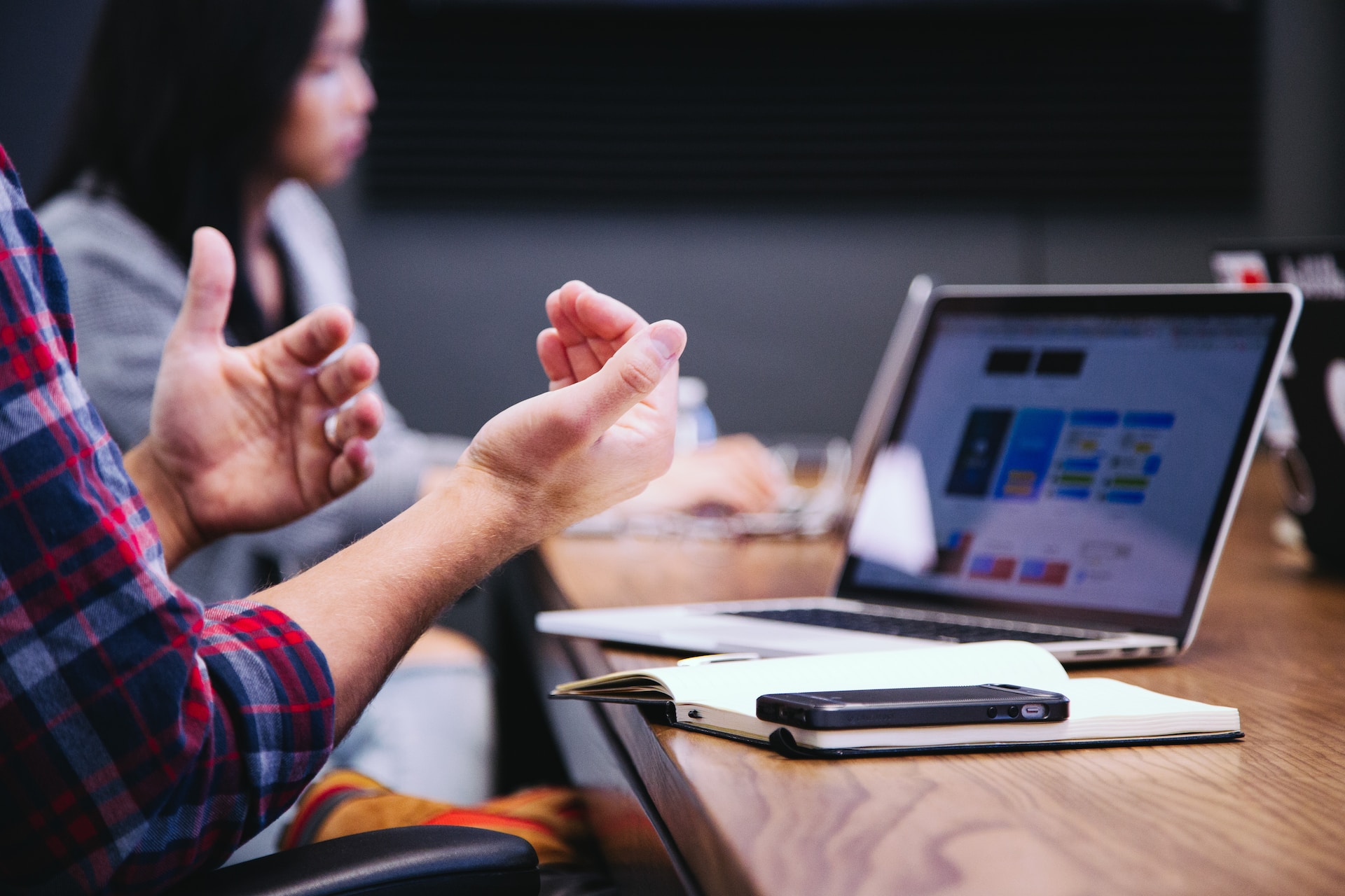 4 Telltale Signs That Your Company Needs To Outsource SEO Services